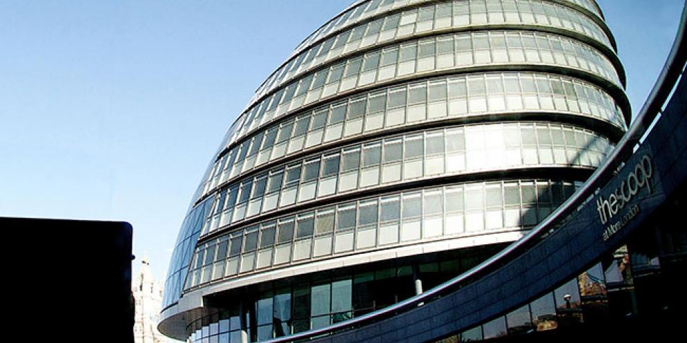 LONDON - CITY HALL