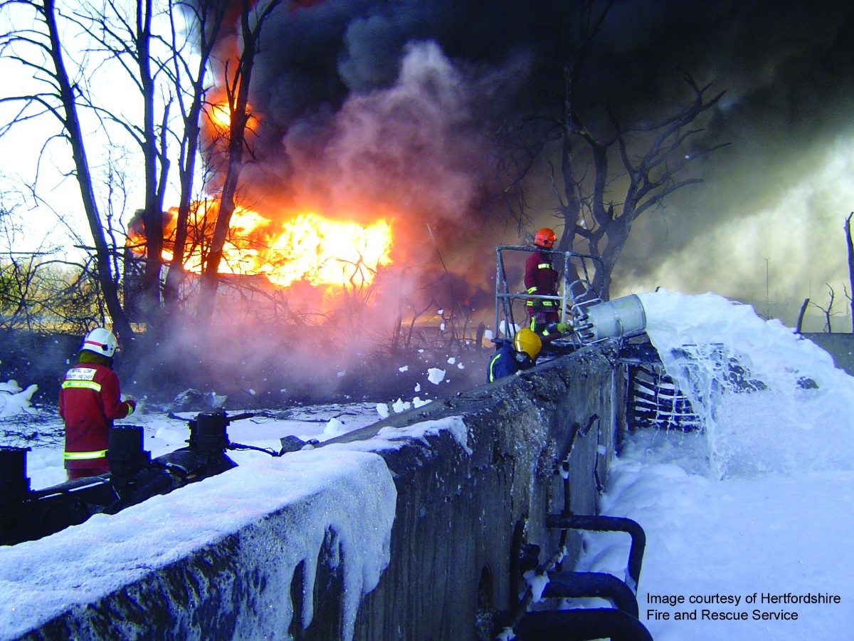 Buncefield fire fighting Courtesy of Hertfordshire Fire Rescue Service 1